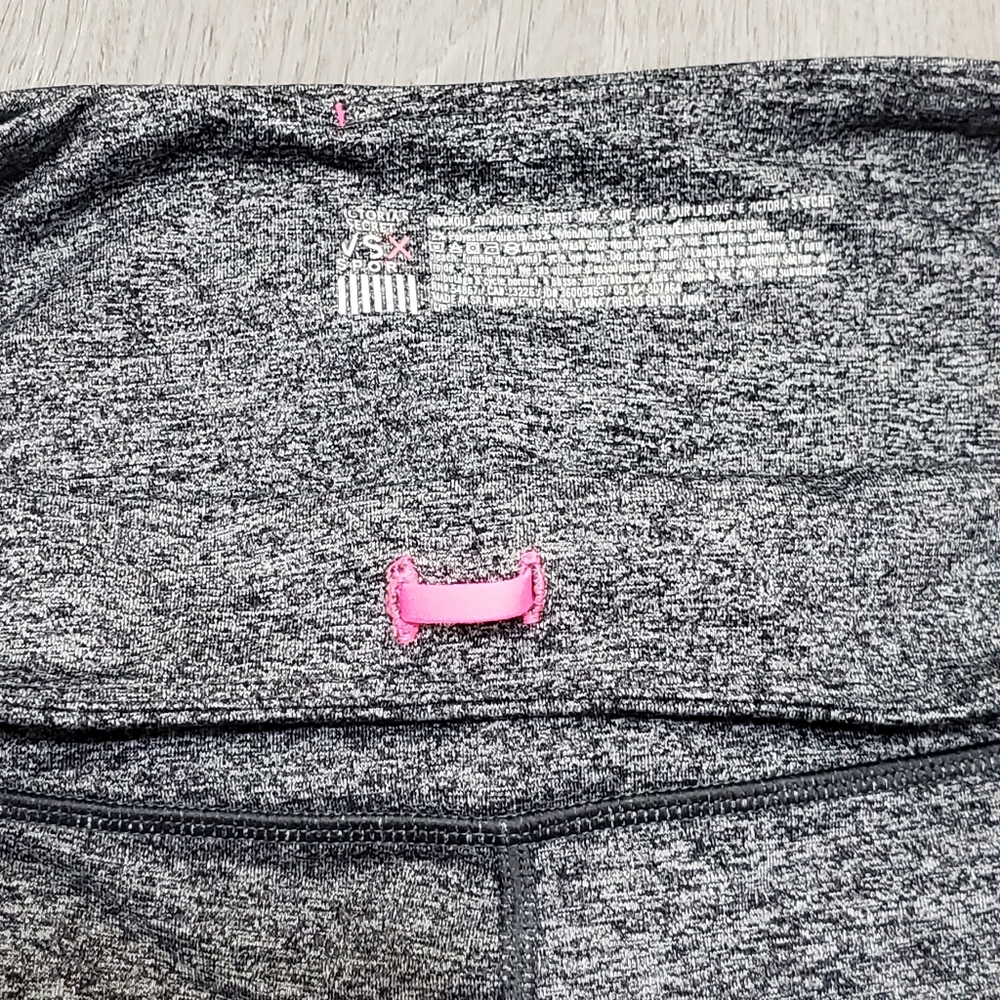 Victoria's Secret VS Knockout Crop Sz xs - Picture 5 of 7